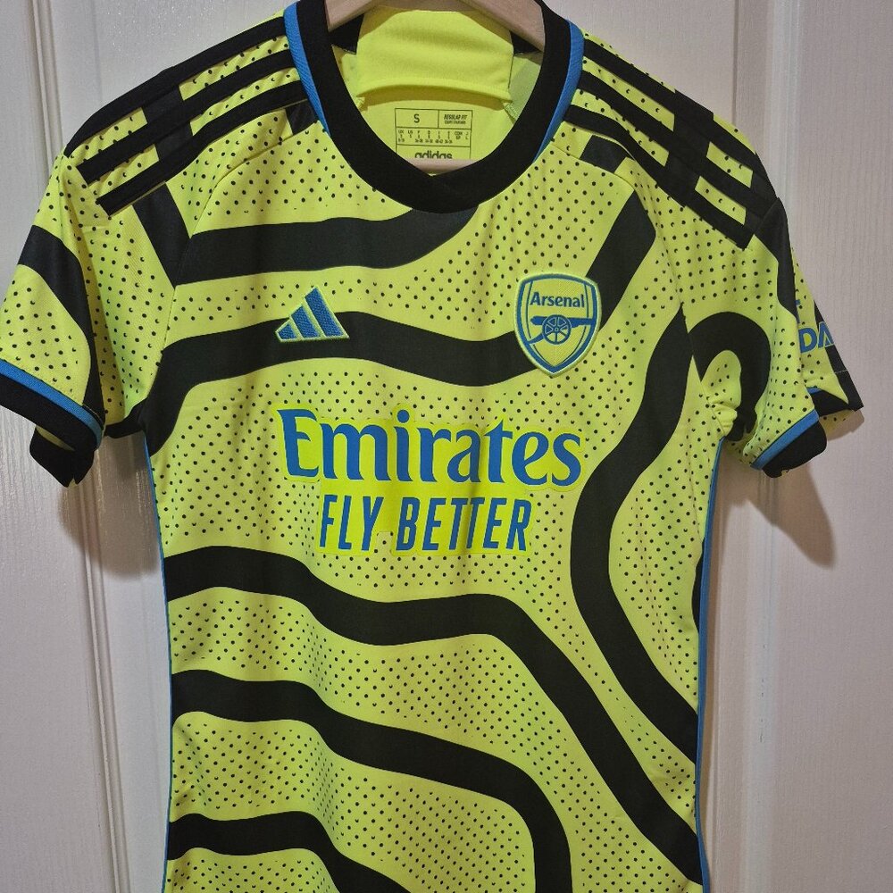 Adidas Men's Arsenal FC Away Jersey 23/24 - Men's Size Small - EUC